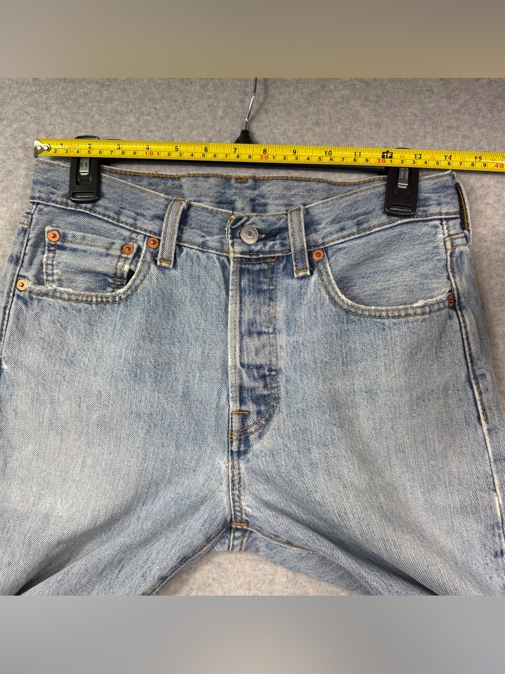 Levi's 501 Original Straight Leg Jeans Medium Wash Blue Denim Mens W29 L30 - Picture 6 of 10